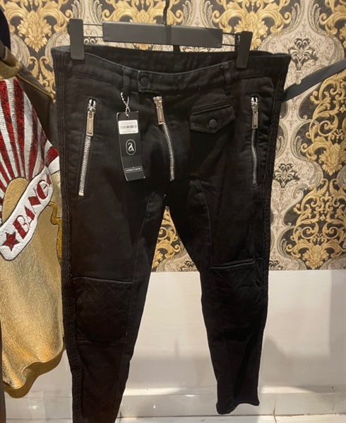 Quần Dsquared2 đen KG+