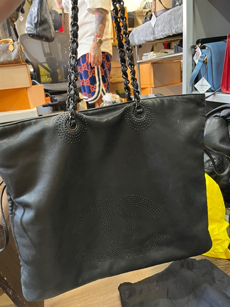 Túi CC đen lớn KG+