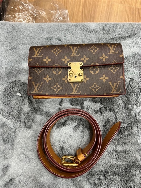 Túi LV beltbag s book+