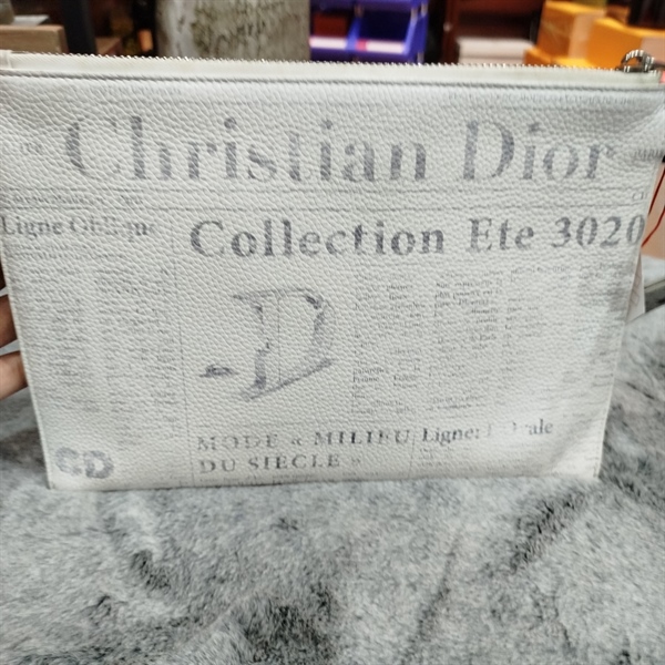 Túi clutch Dior đen trắng +