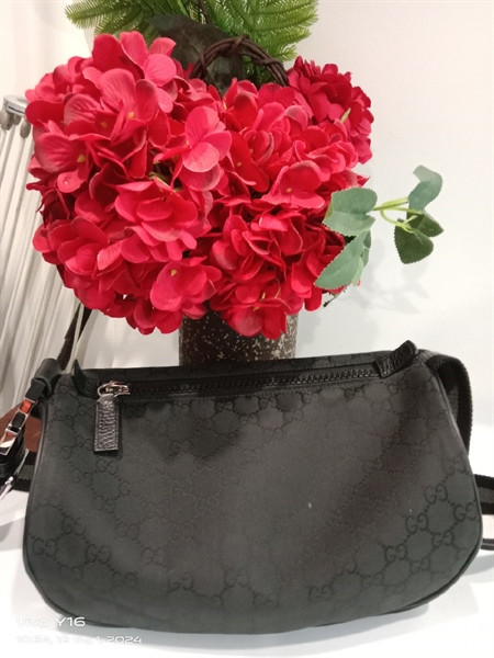 Túi Đeo Chéo GG Đen+