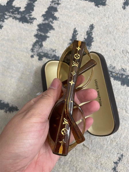 Kính LV Vàng Trong+