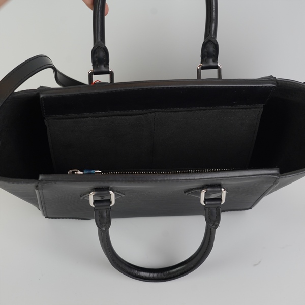 Túi LV Leather Phenix vân đen KG+