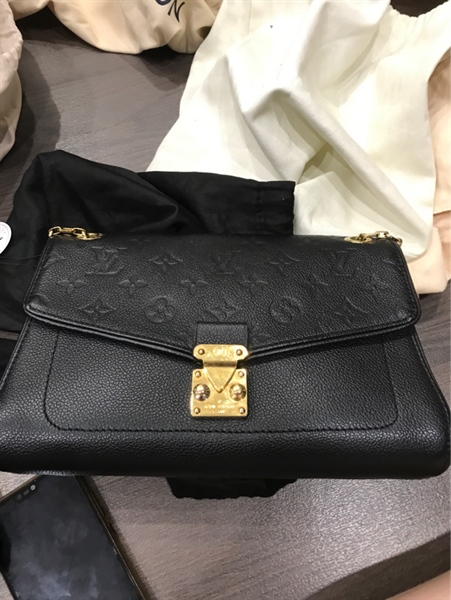 Túi LV đen KG+
