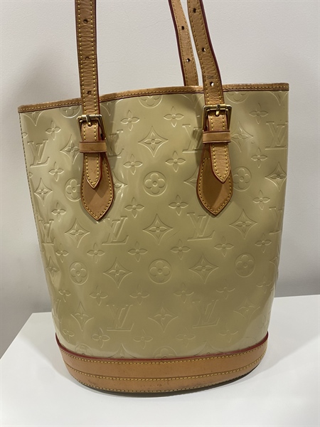 Túi LV Đứng Màu Be KG+