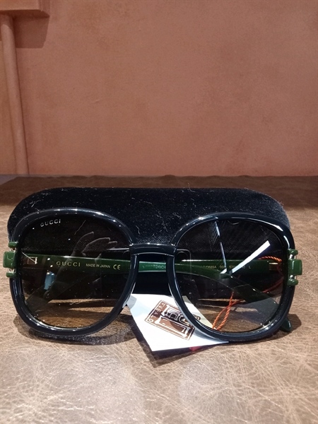 Kính Gucci mắt lớn gọng xanh sẫm KG+