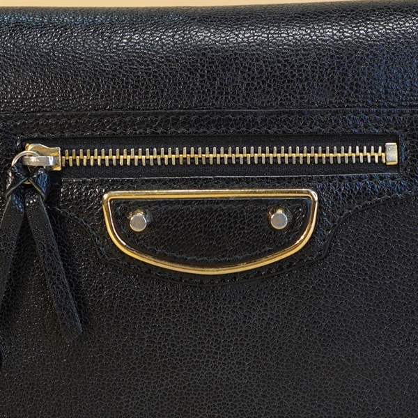 Túi Clutch Balenciaga đen khóa vàng +