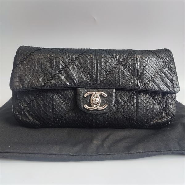 Túi Chanel đen KG +5