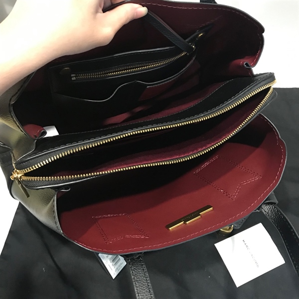 Túi the marc jacobs đen KG+