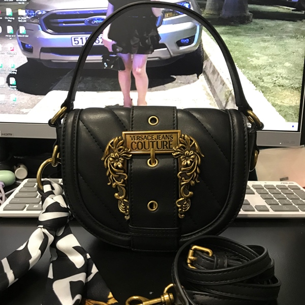 Túi Versace đen KG+