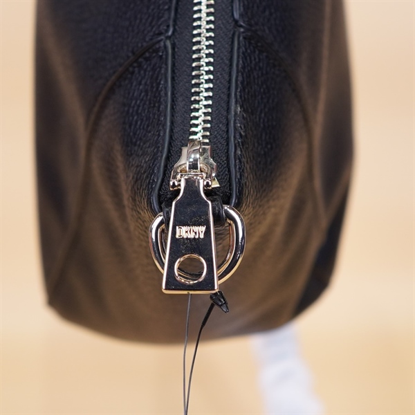 Túi Xách DKNY Đen 35cm KG+