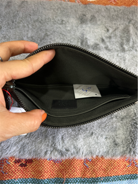 Ví LV dài đen miệng túi viền da+