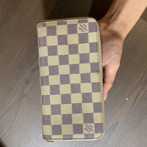 Ví LV kem khoá kéo KG+