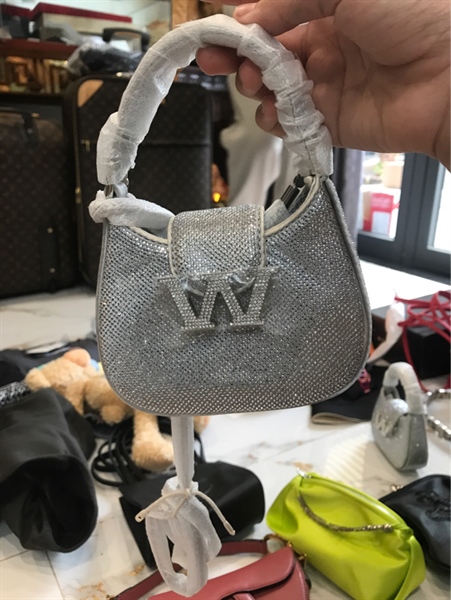 Túi Alexander Wang Legacy Crystal Hobo bạc KG+