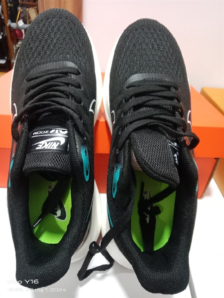 Giày Nike Đen Viền Trắng S38+