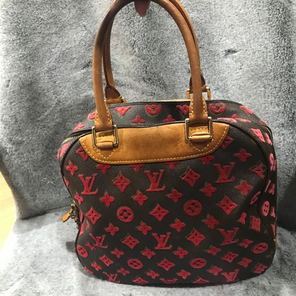 Túi xách du lịch LV chữ hồng +
