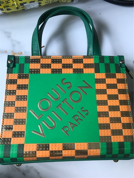 Túi Louis Vuitton