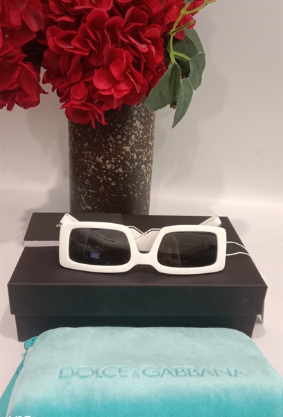 Kính Dolce Trắng KG+