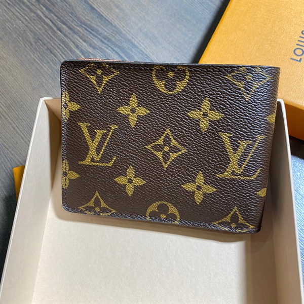 Ví LV gập 2 nâu +