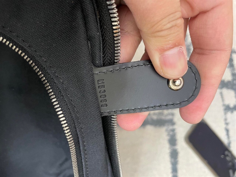 Vali Xách Tay LV Ô Vuông Xanh Đen+