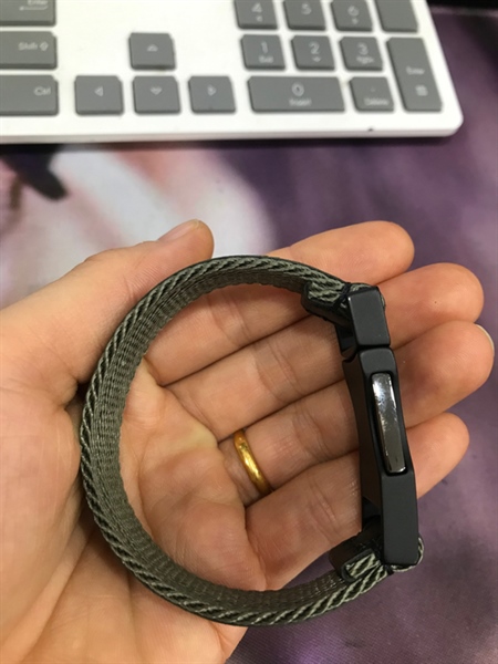 Vòng Tay LV Da Phối Vải Xanh Rêu+