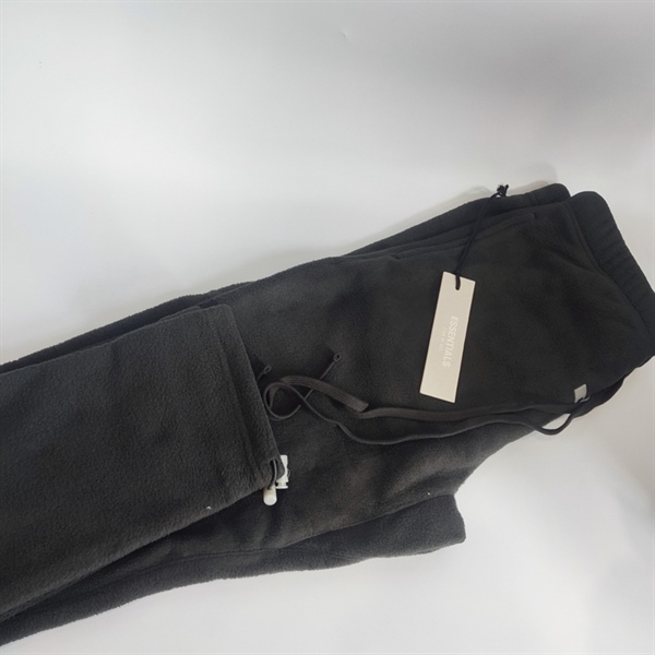 Quần Essentials 0148 Black S KG