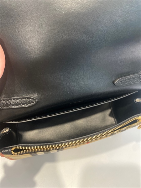 Túi Buberry nhỏ KG+