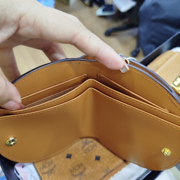 Túi Nhỏ MCM Bầu Vàng KG+