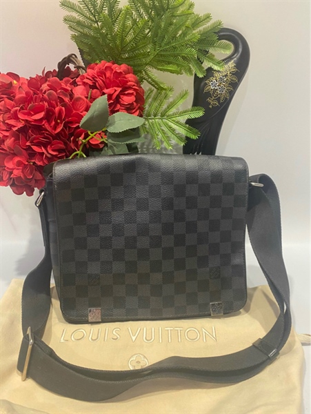 Túi LV ô đen KG+