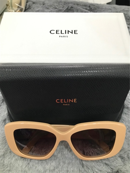 Kính Celine Trắng Sữa KG+