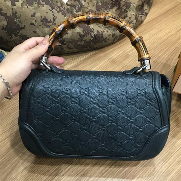Túi xách GG đen quai trúc +