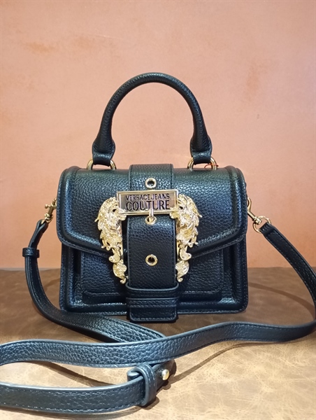 Túi Versace đen logo vàng KG+