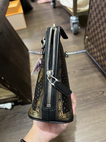 Túi Gucci chữ vàng đồng KG +