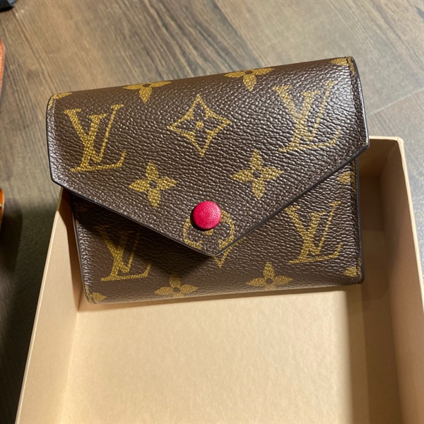 Ví LV nút đỏ đô (x2) - no bill +