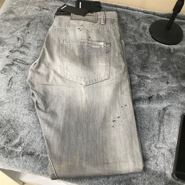 Quần Jean DSQUARED2 Màu Bạc Size 44 KG+