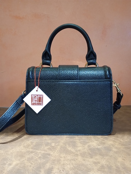 Túi Versace đen logo vàng KG+