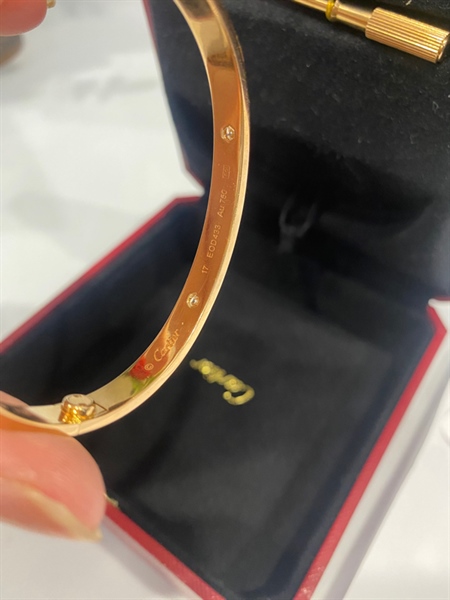 Vòng tay Cartier sz 17 KG+