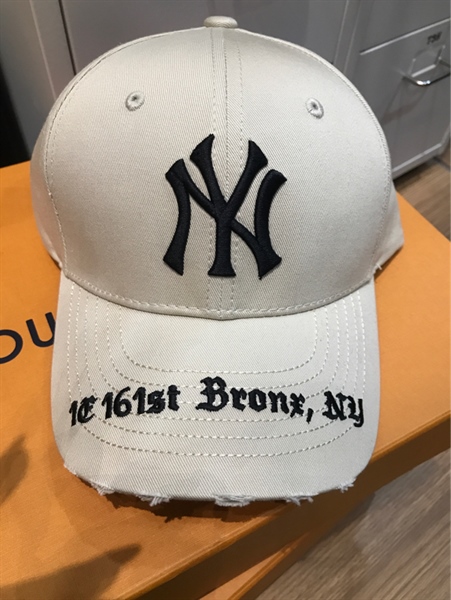 Nón NY xám nhạt KG+