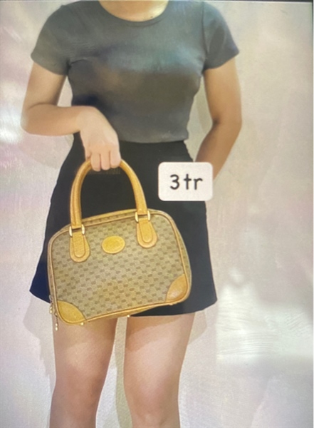 Túi vuông nâu Gucci