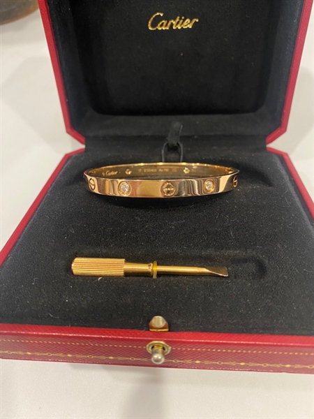 Vòng tay Cartier sz 17 KG+