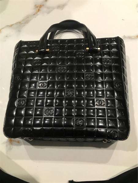 Túi Chanel Tote đen bóng +