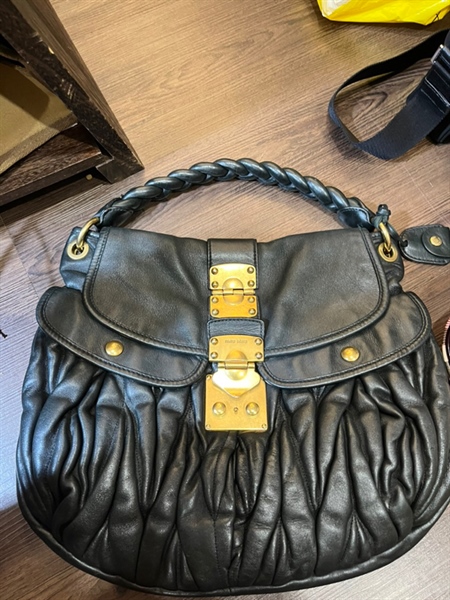 Túi Miu Miu đen lớn KG+