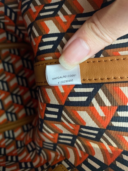 Túi MCM kèm pound KG+