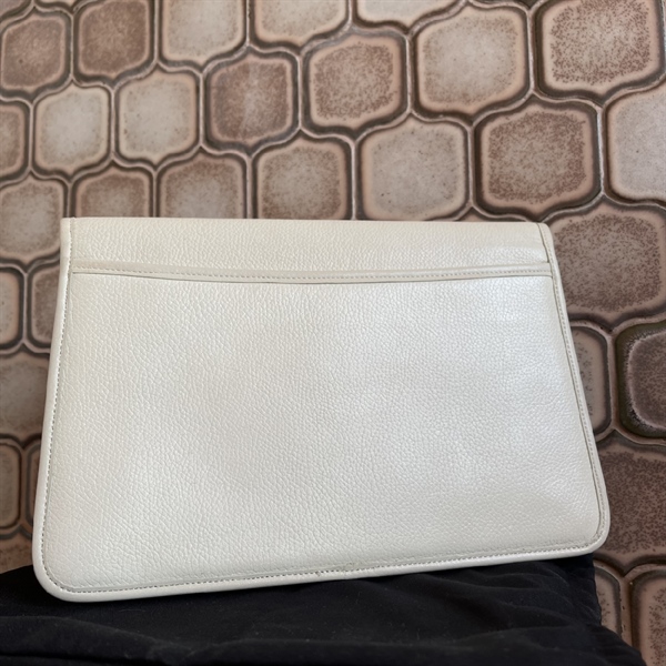 Túi Clutch YSL trắng Ngà+