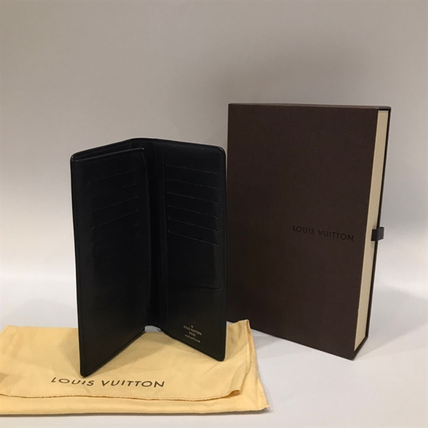 Ví LV ô đen dài +