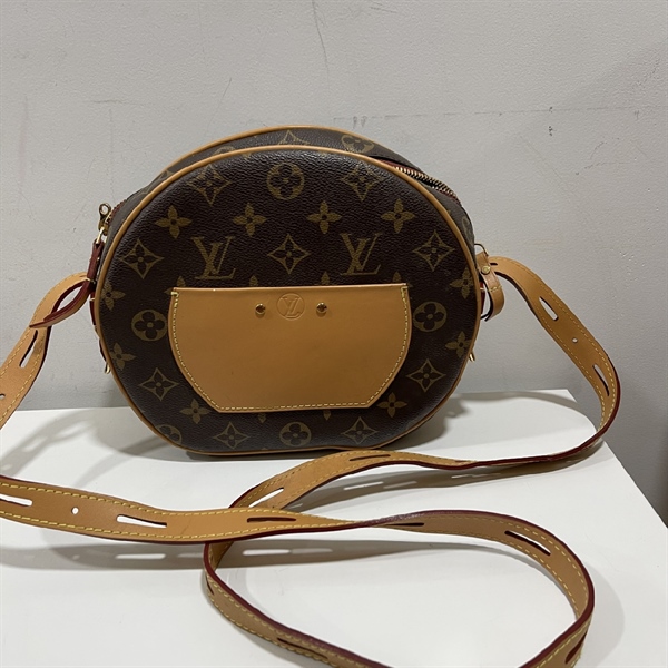 Túi LV Bầu Có CHarm+