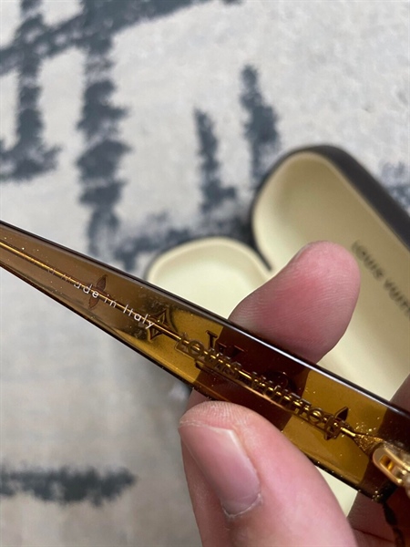 Kính LV Vàng Trong+