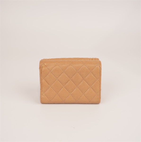 Ví Chanel gập 3 màu kem+