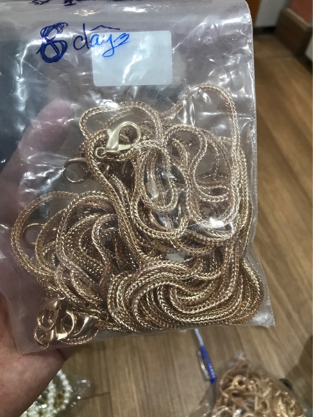 Dây xích màu vàng mắt nhỏ 1,1m KG+