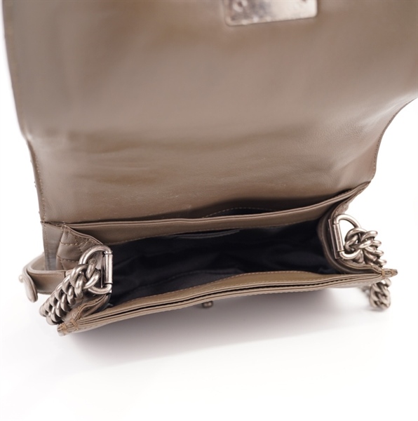 Túi Chanel xám xích dưới ++